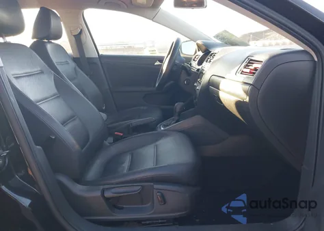 2014 Volkswagen Jetta 1.8T Se from USA, damaged, VIN 3VWD07AJ8EM394821